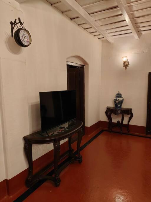 A Quaint Cottage With Rajah'S Seat View. Madikeri Exteriör bild