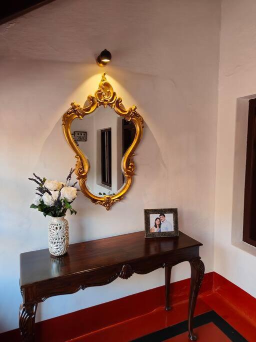 A Quaint Cottage With Rajah'S Seat View. Madikeri Exteriör bild