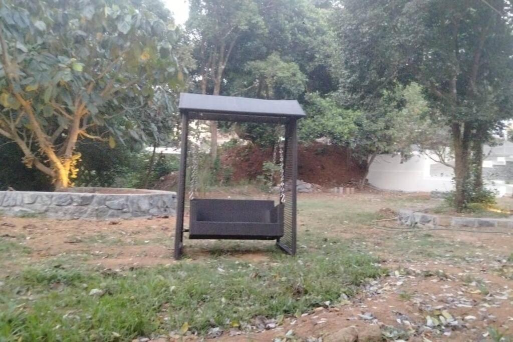 A Quaint Cottage With Rajah'S Seat View. Madikeri Exteriör bild